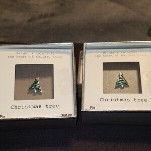 NWT Shining Christmas Tree Shaped Pin. Bundle with the chain and charm.
